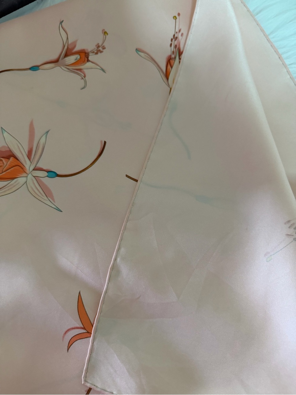 Hermes Fleurs De Fuchsia Silk Scarf. - Picture 13 of 16